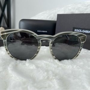 NEW! Authentic! Dolce & Gabbana 51mm Sunglasses Black Gray Striped Cat E…